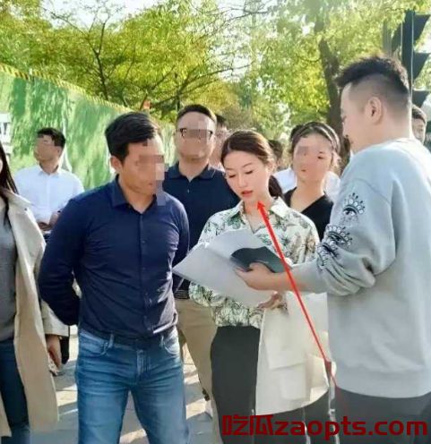 南昌城投高管丑闻震惊网络，鞠雅办公室视频曝光被双开！